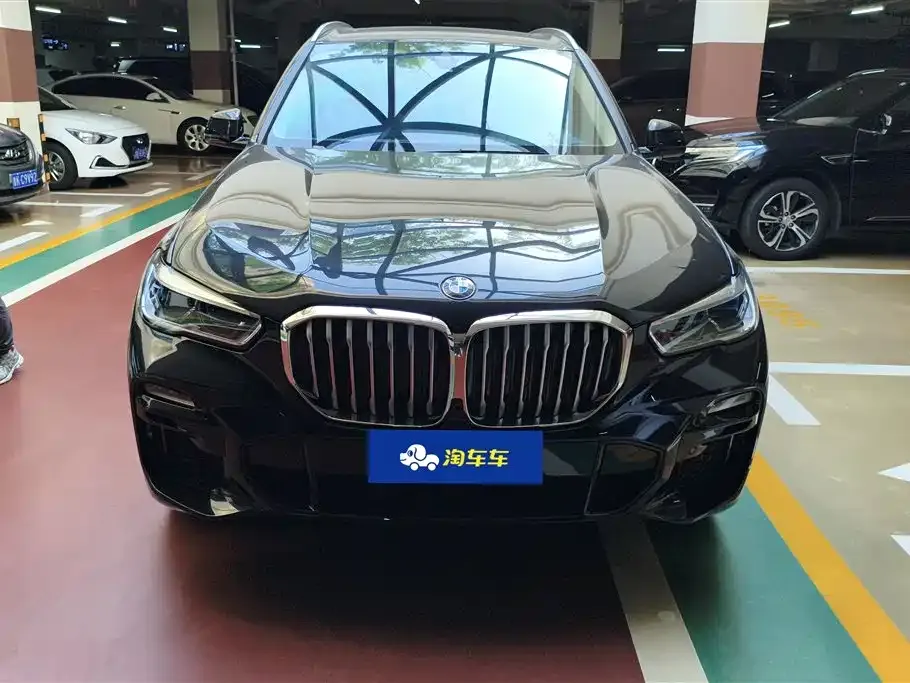 BMW X5 (Import) — фото 2