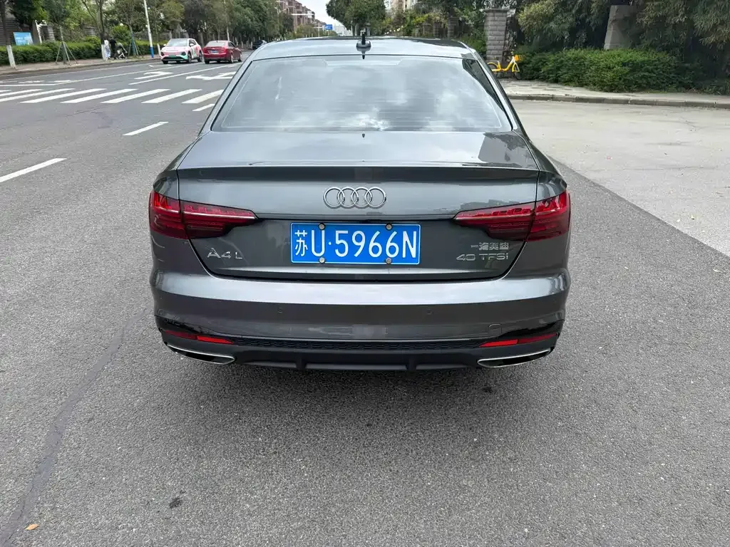 Audi A4L — фото 5