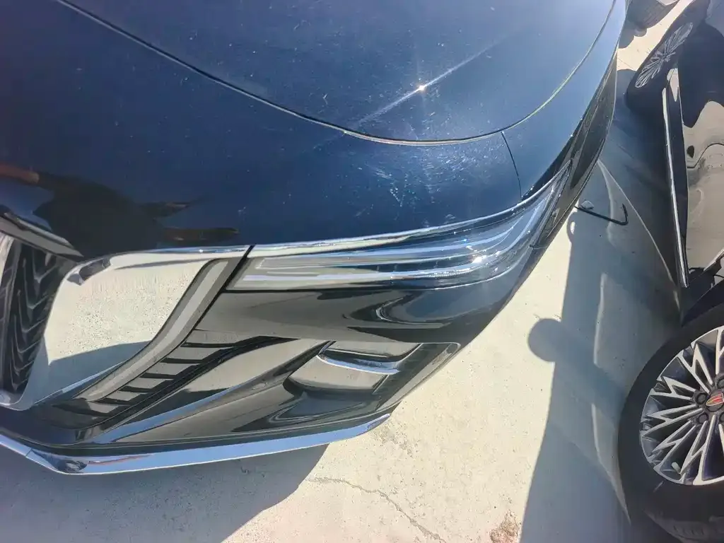 Hongqi H5 — фото 3