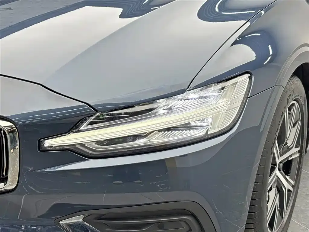 Volvo S60 2023 из CN, фото 10