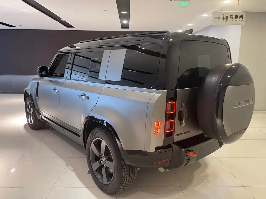 Land Rover Defender — фото 4
