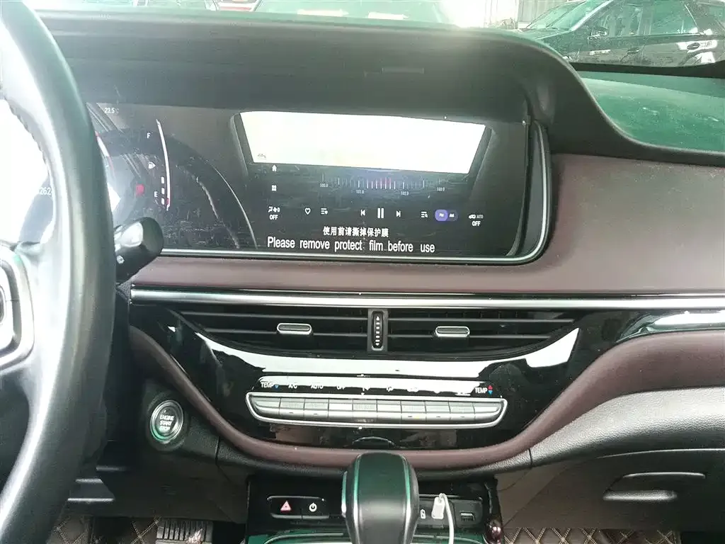 GAC Motor Trumpchi M6 — фото 8