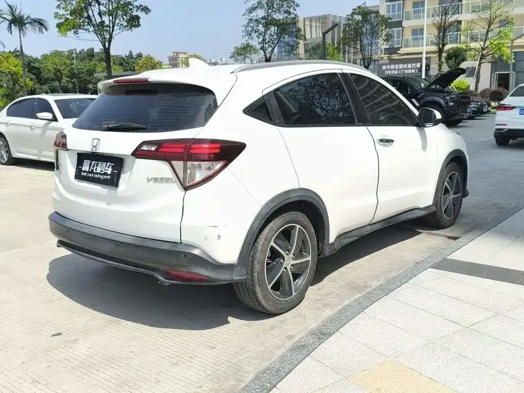 Honda Vezel — фото 6