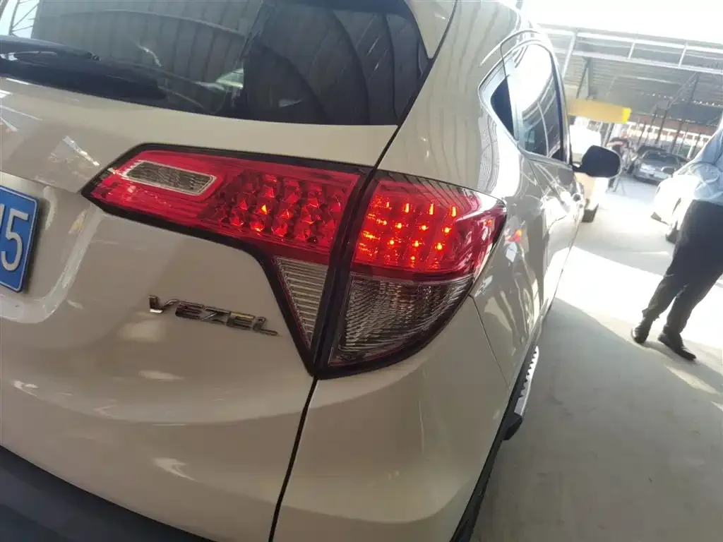 Honda Vezel 2021 из CN, фото 8