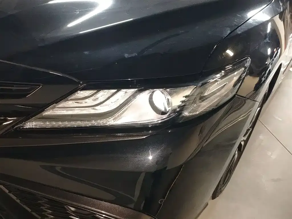 Toyota Camry — фото 4
