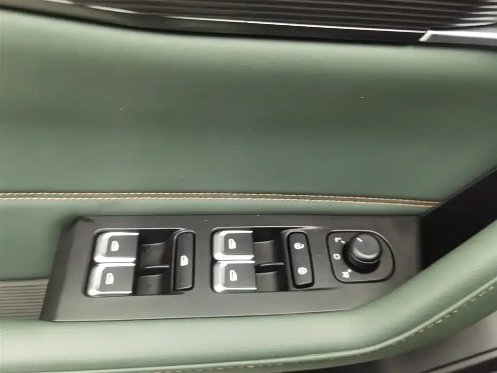 Geely Haoyue L 2024 из CN, фото 2