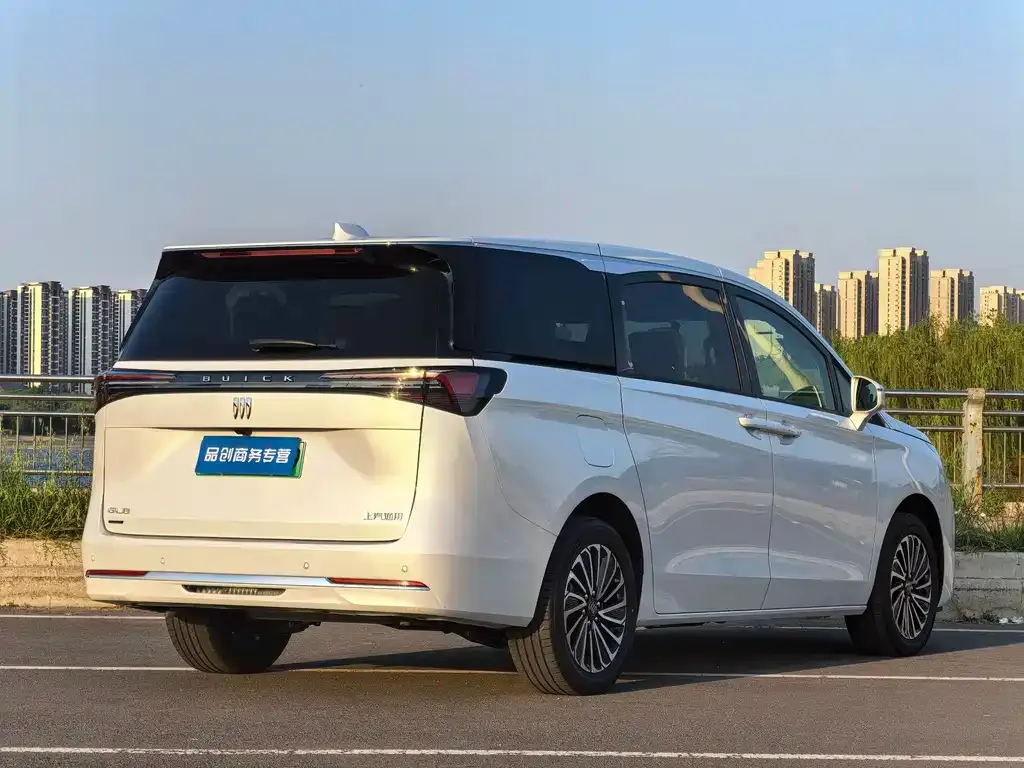 Buick GL8 Hybrid 2026 из CN, фото 2