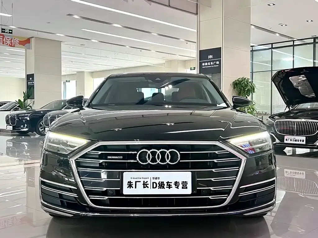 Audi A8 — фото 4