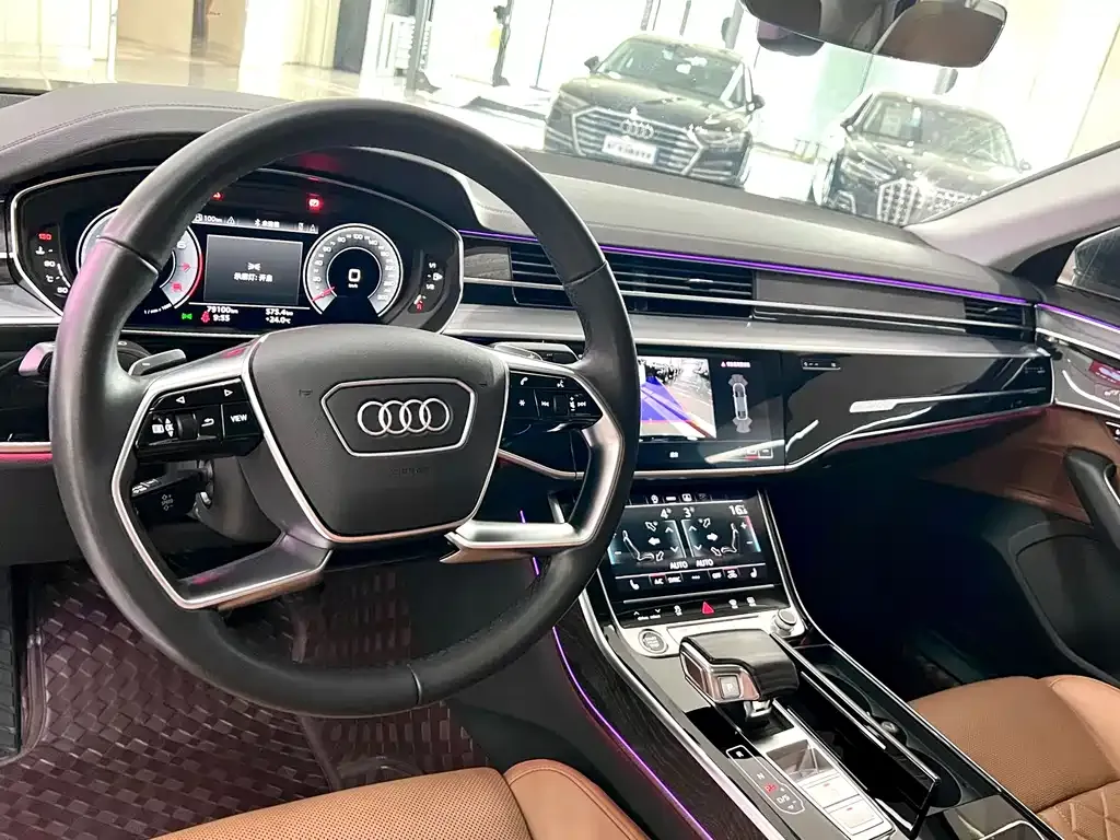 Audi A8 — фото 9
