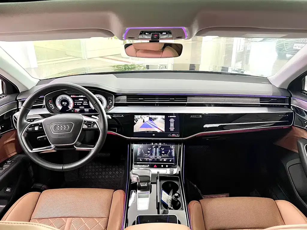 Audi A8 — фото 10
