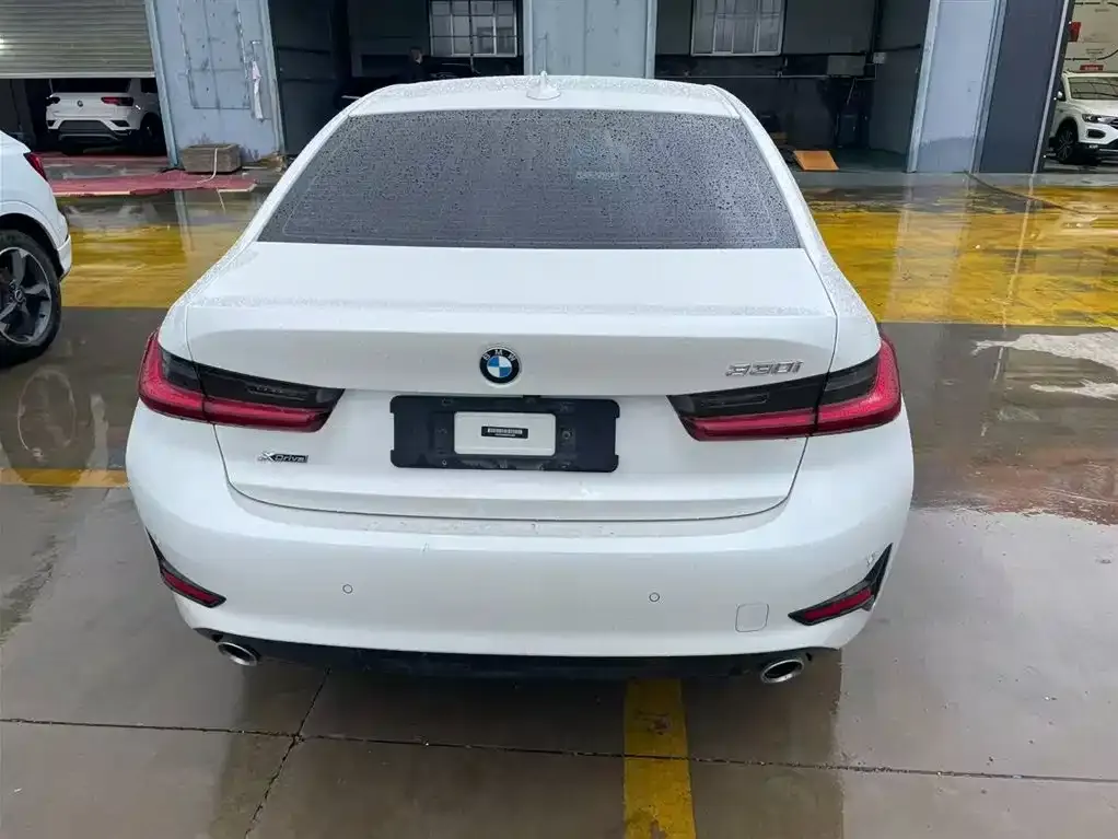 BMW 3 Series 2022 из CN, фото 3
