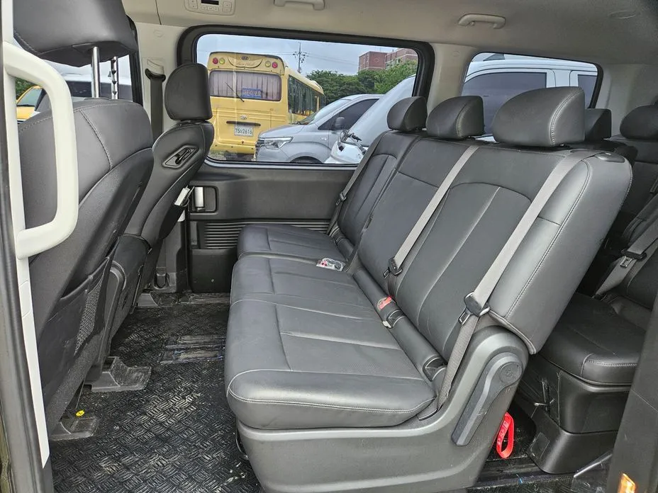 Hyundai Staria — фото 2