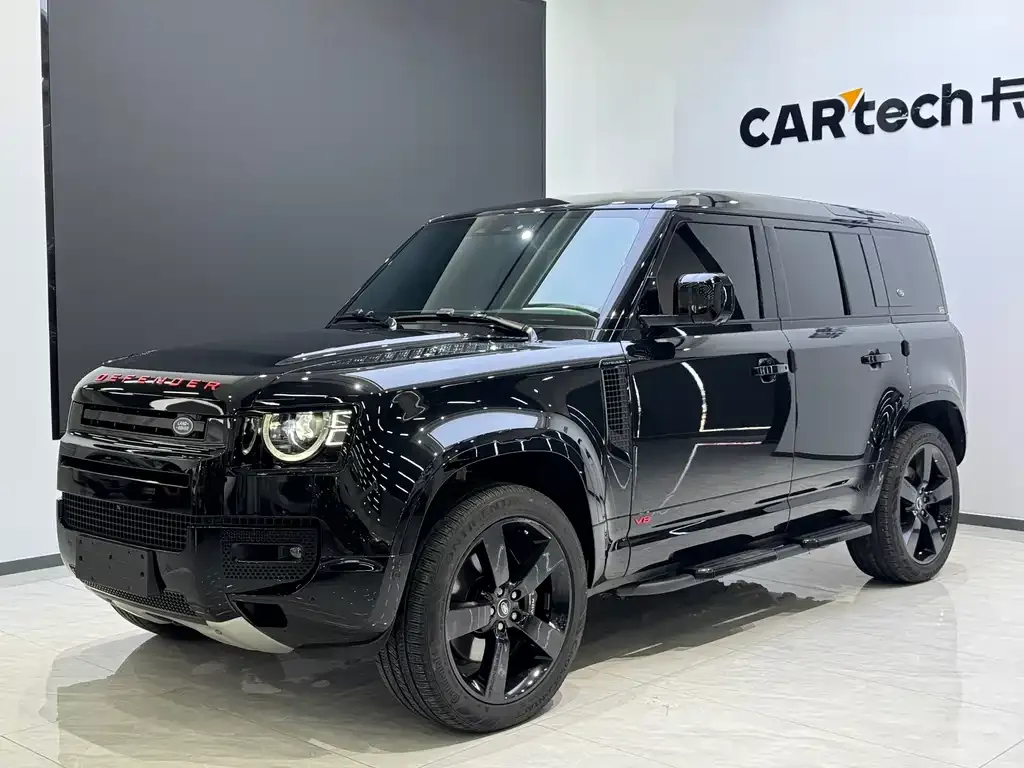 Land Rover Defender — фото 1