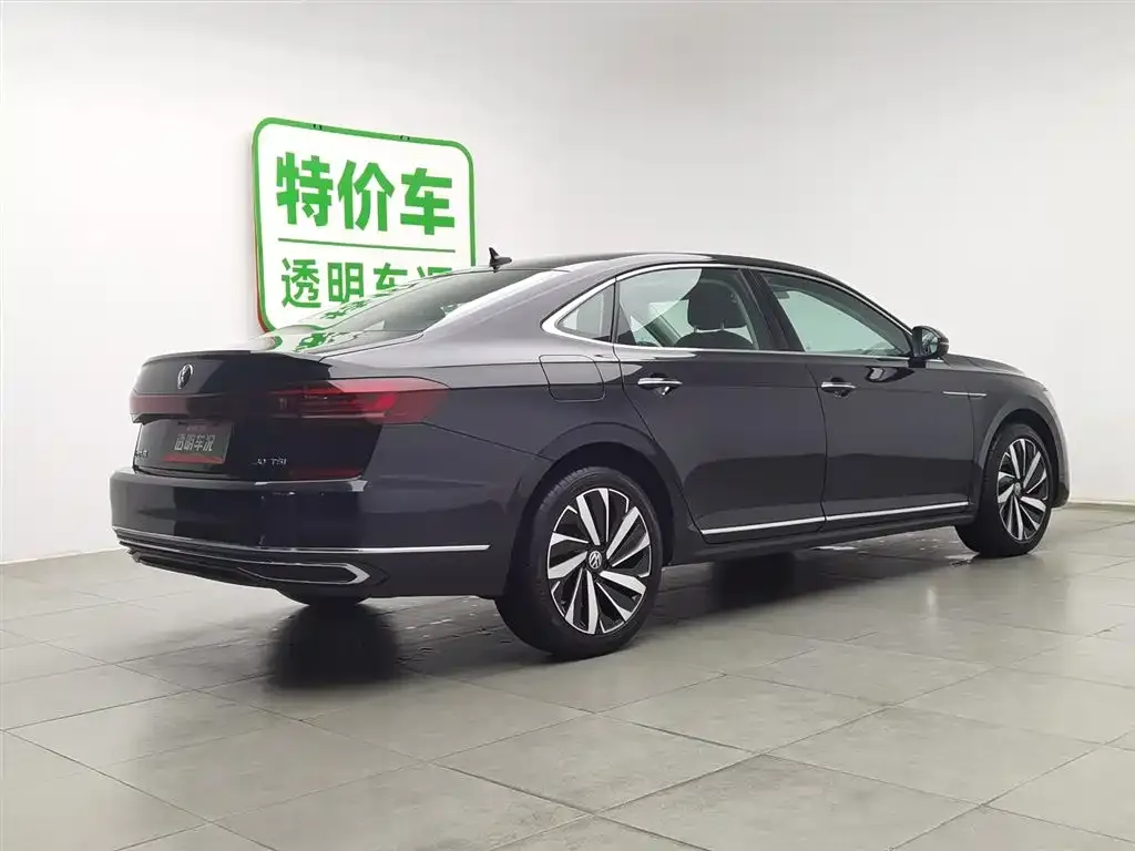 Volkswagen Passat — фото 7