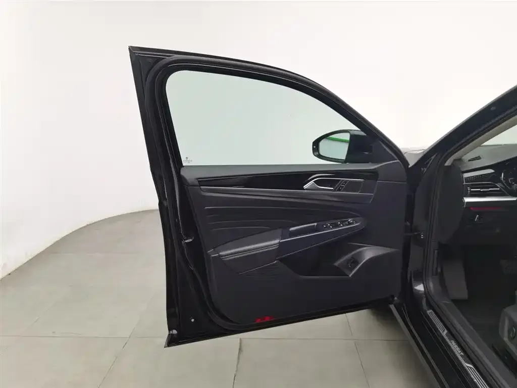 Volkswagen Passat — фото 9