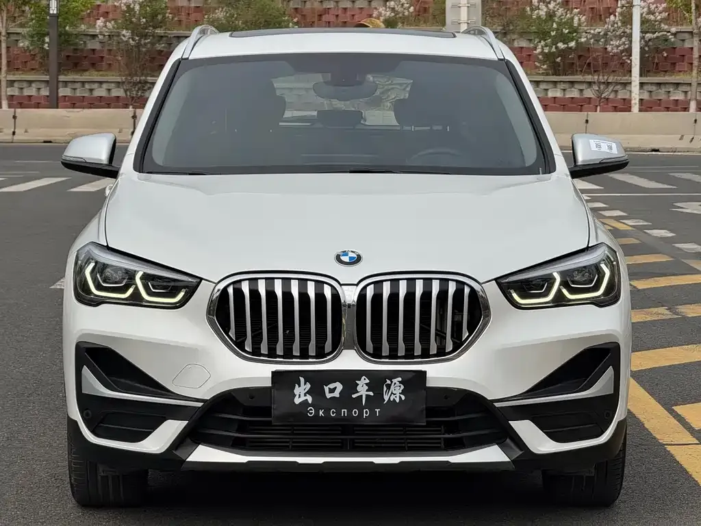 BMW X1 — фото 5