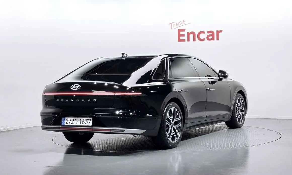 Hyundai Grandeur 2023 из KR, фото 7