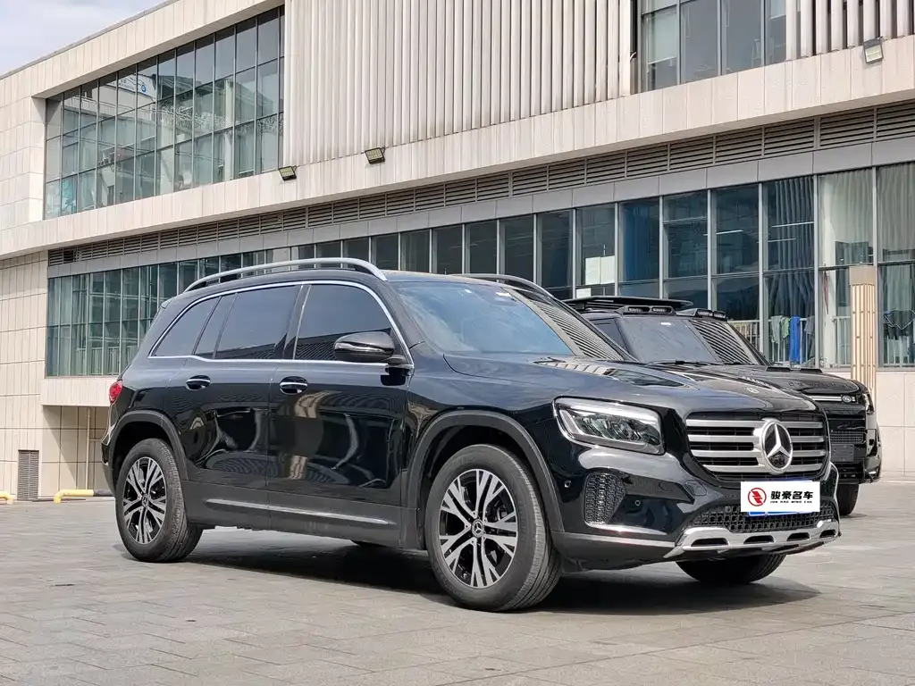 Mercedes-Benz GLB — фото 3