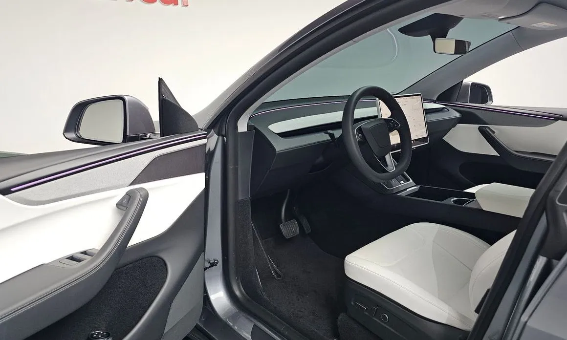 Tesla Model Y 2025 из KR, фото 8