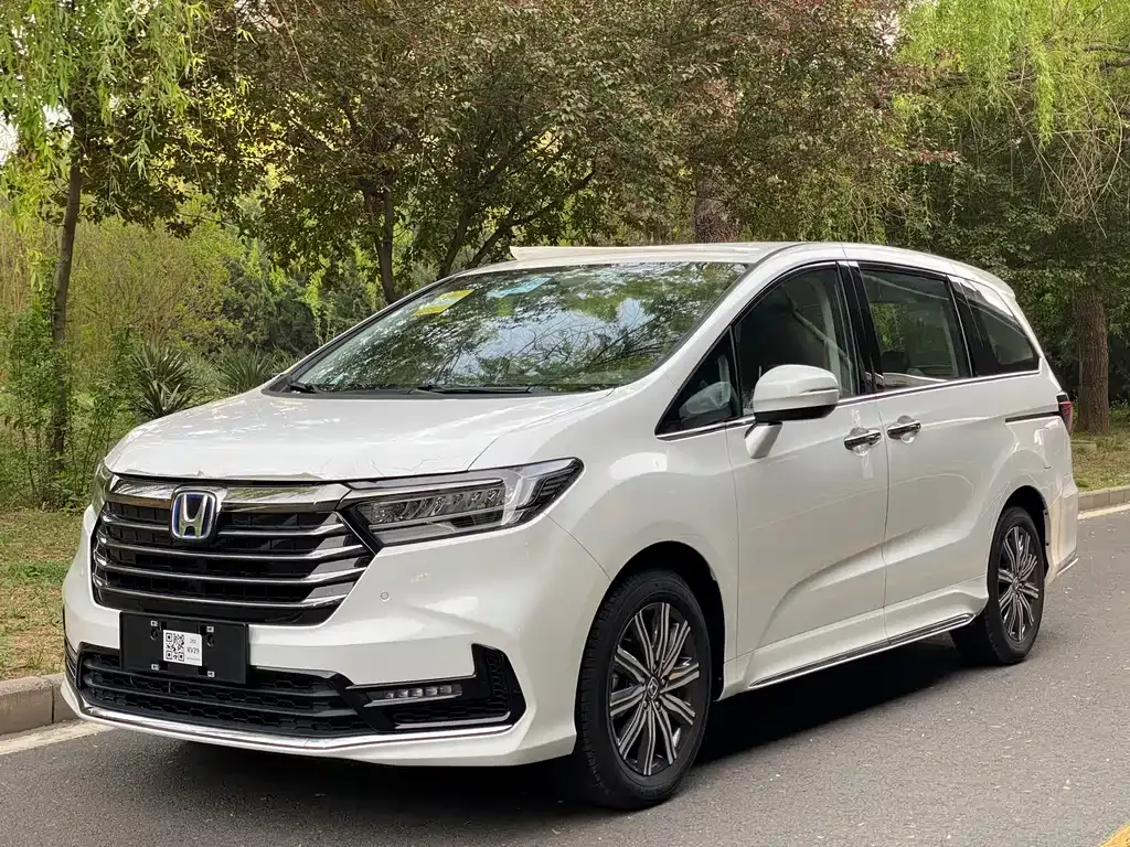 Honda Odyssey — фото 1