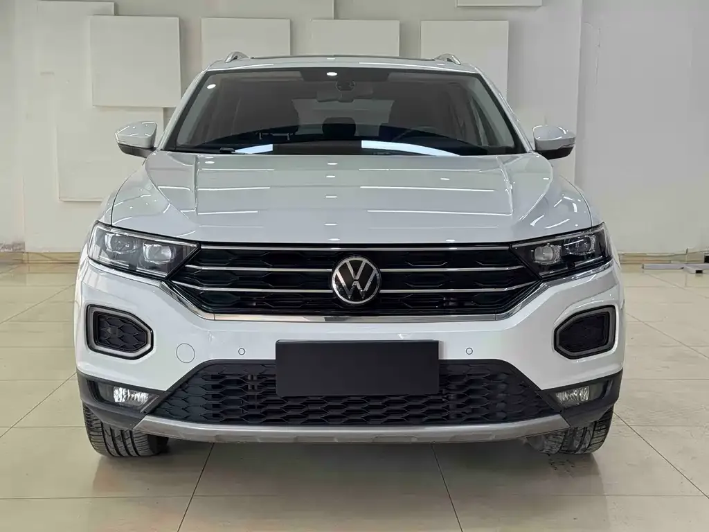 Volkswagen T-Roc — фото 7