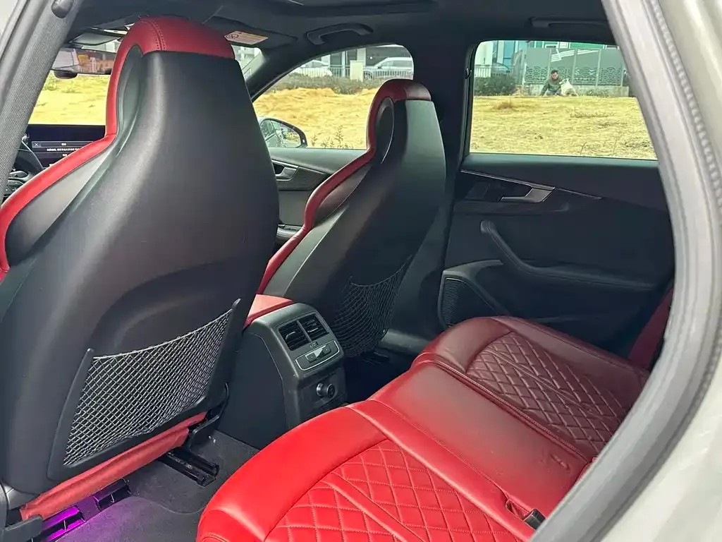 Audi S4 2023 из CN, фото 3