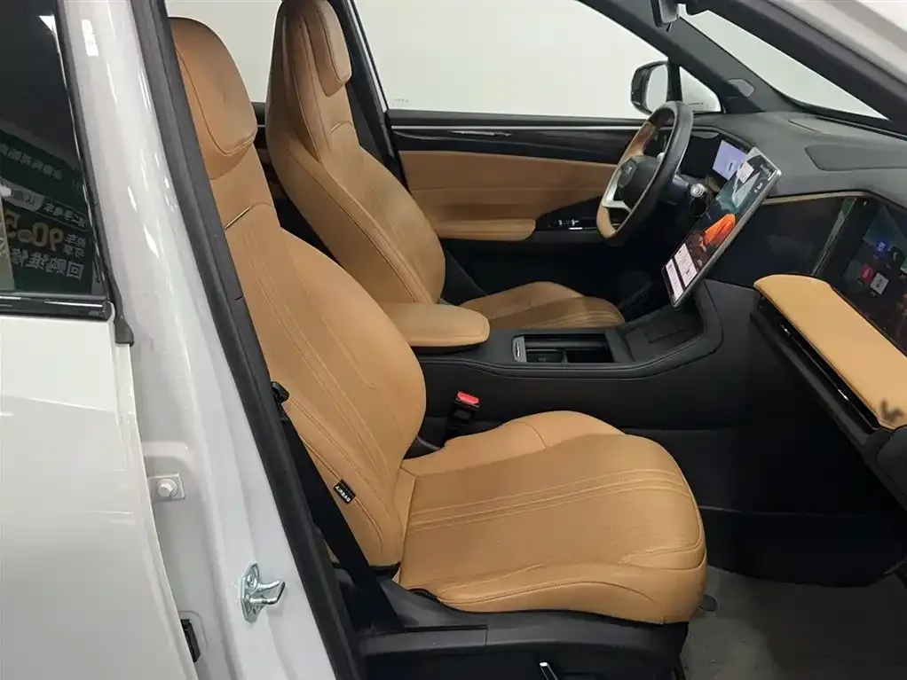 Geely Galaxy L7 — фото 3