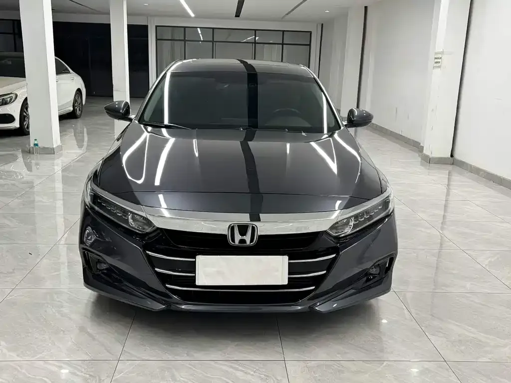 Honda Accord — фото 3