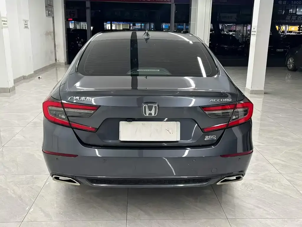 Honda Accord — фото 4