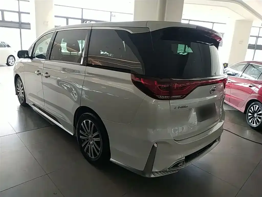 GAC Motor Trumpchi M8 — фото 8