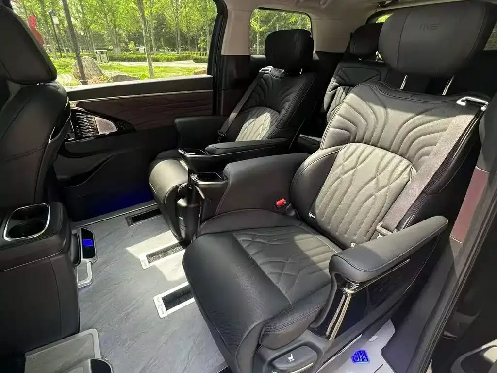 GAC Motor Trumpchi M8 — фото 2
