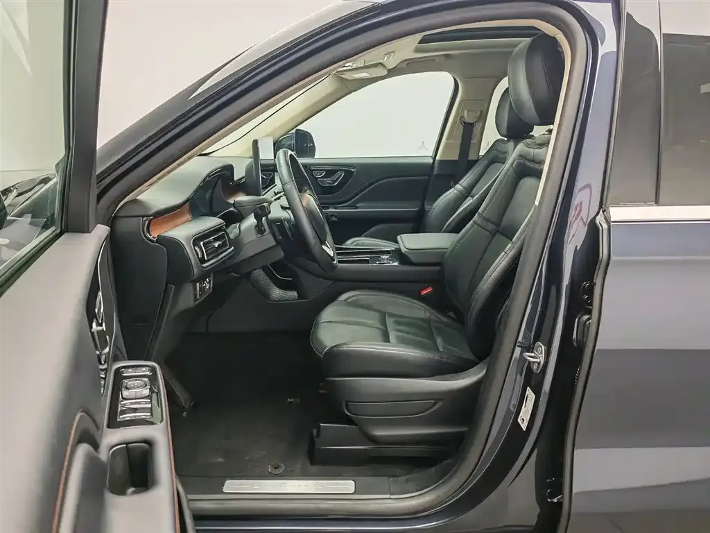 Lincoln Aviator 2023 из CN, фото 9