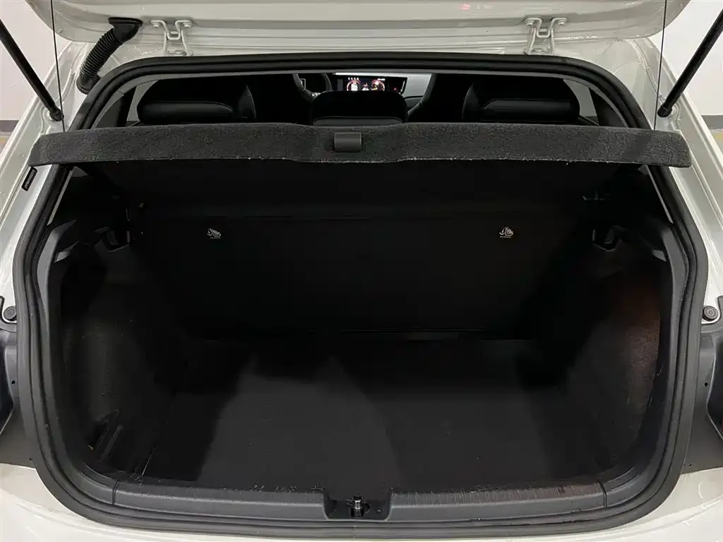 Volkswagen Polo 2021 из CN, фото 3