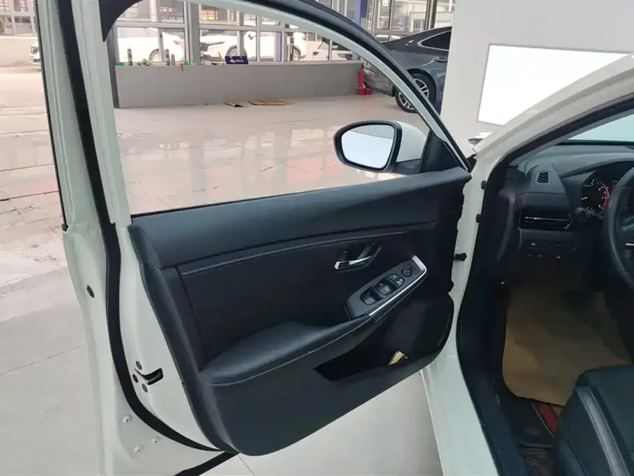 Nissan Sylphy 2022 из CN, фото 8