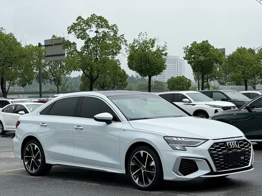 Audi A3 — фото 8
