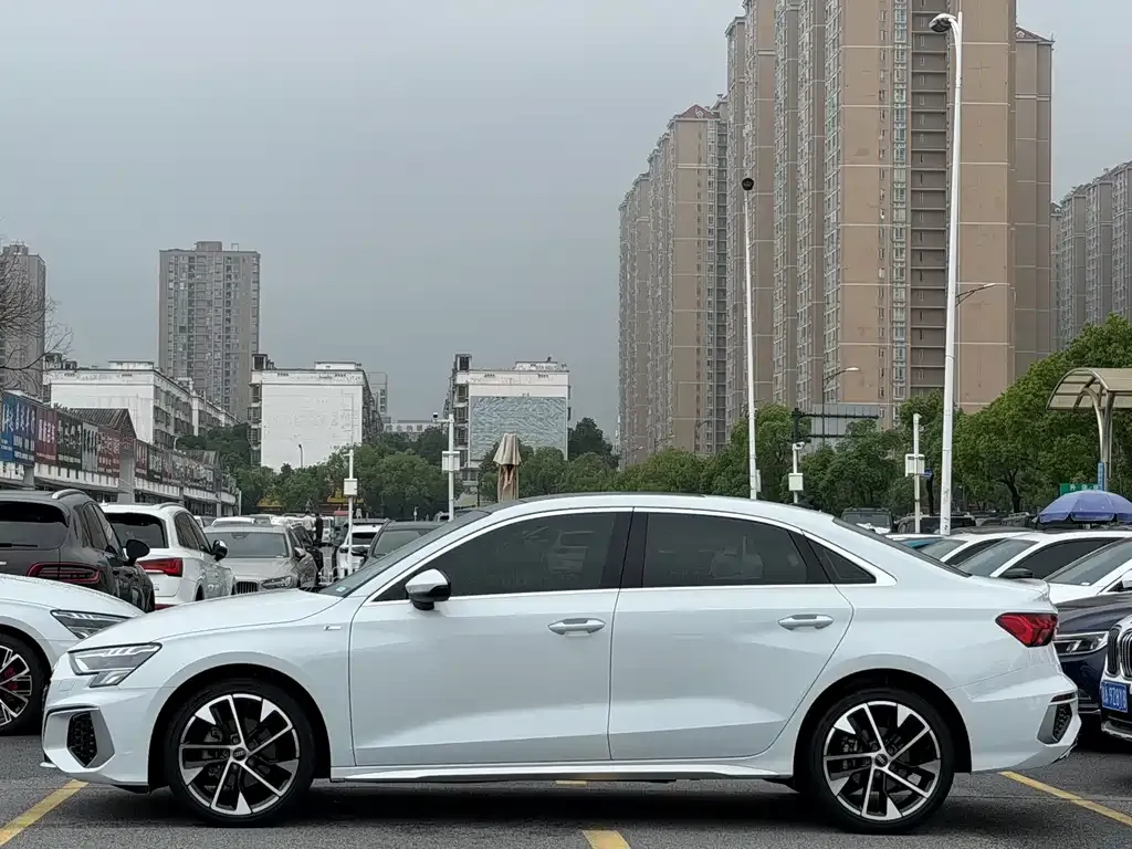 Audi A3 — фото 10