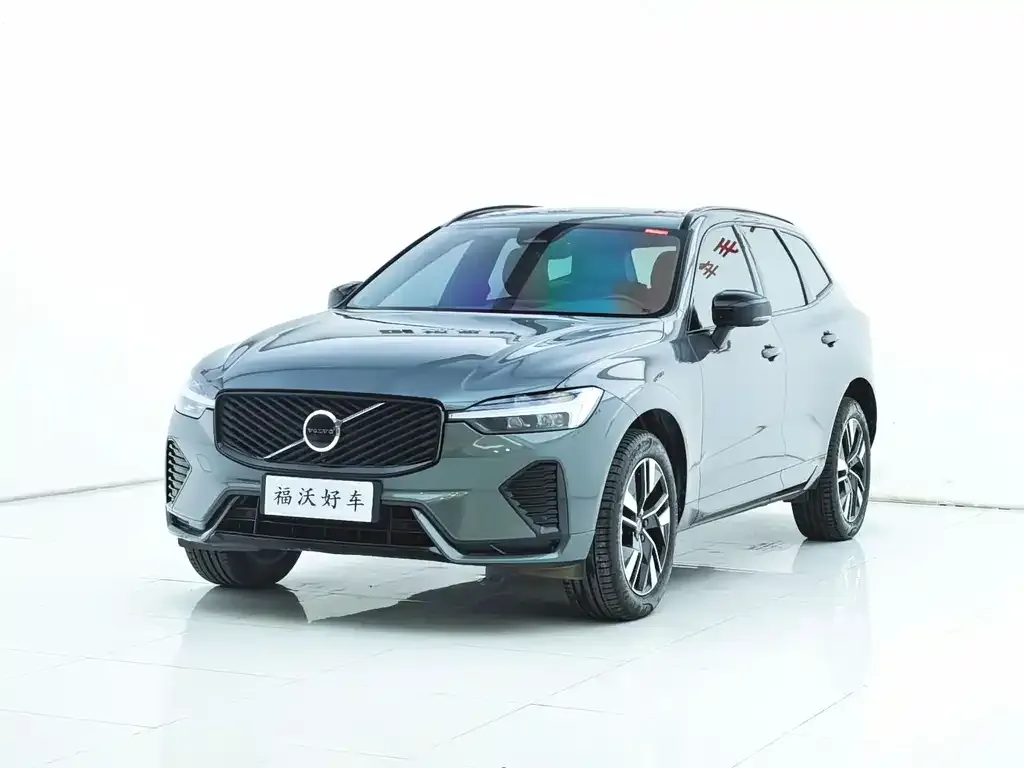 Volvo XC60 — фото 1