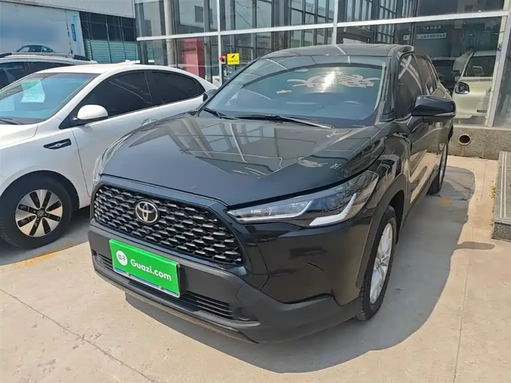 Toyota Corolla Cross — фото 1