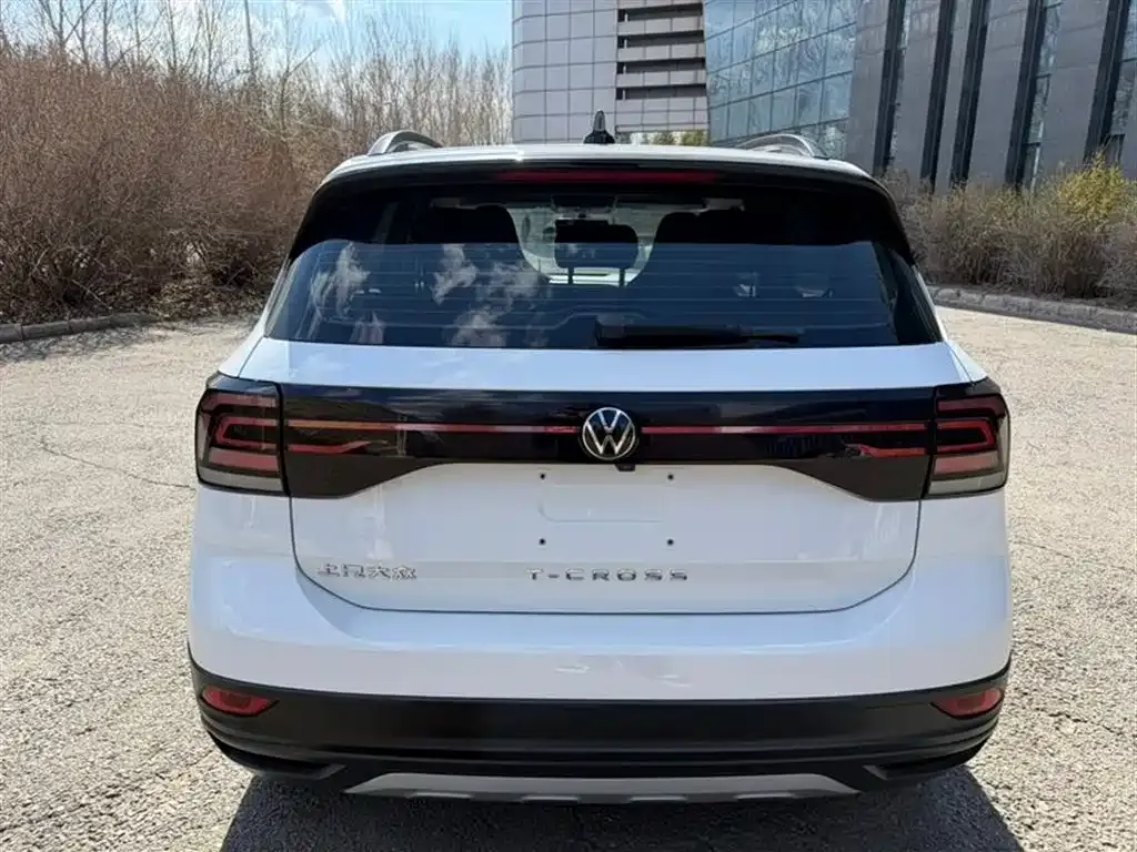 Volkswagen T-Cross — фото 7