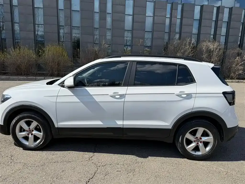 Volkswagen T-Cross — фото 6