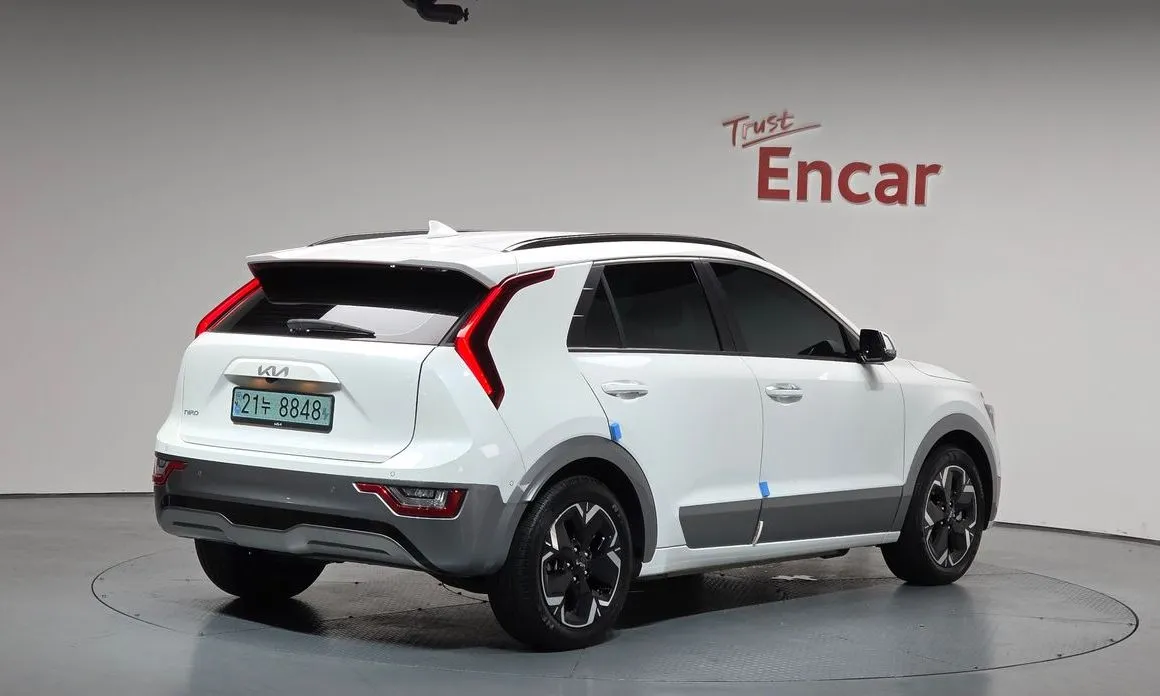 Kia Niro — фото 10