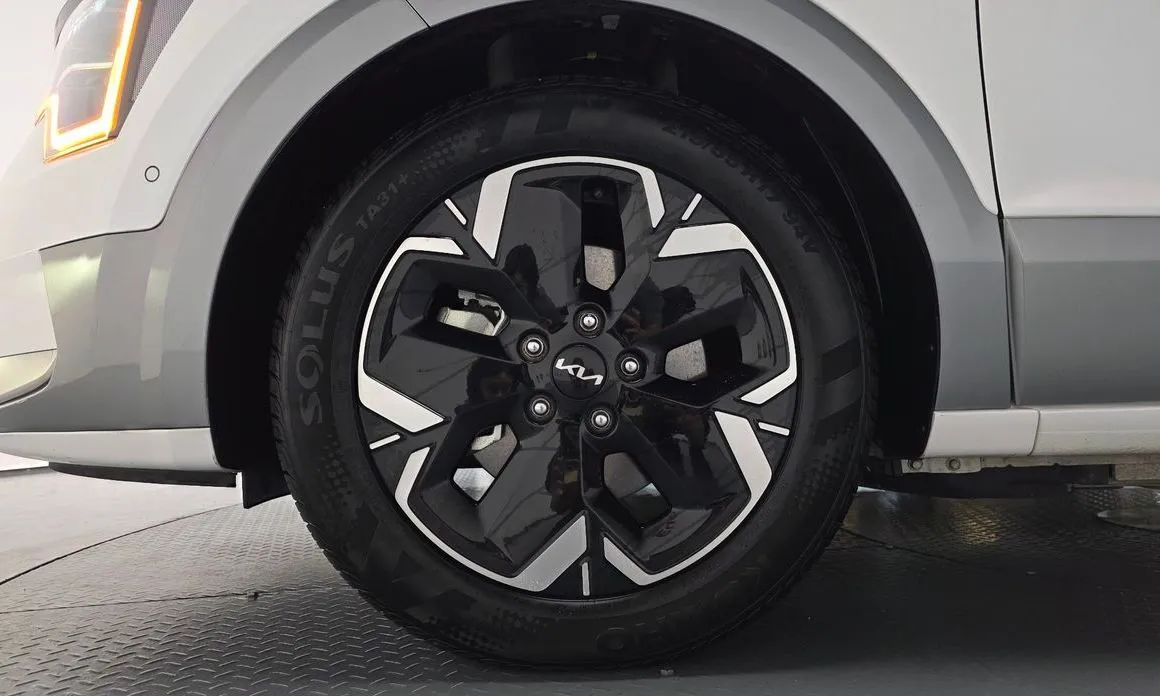 Kia Niro — фото 3