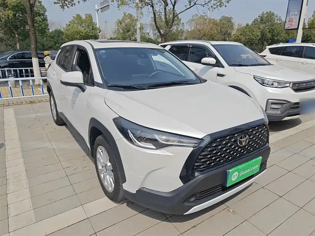Toyota Corolla Cross — фото 9