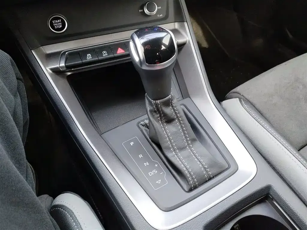 Audi Q3 2023 из CN, фото 10