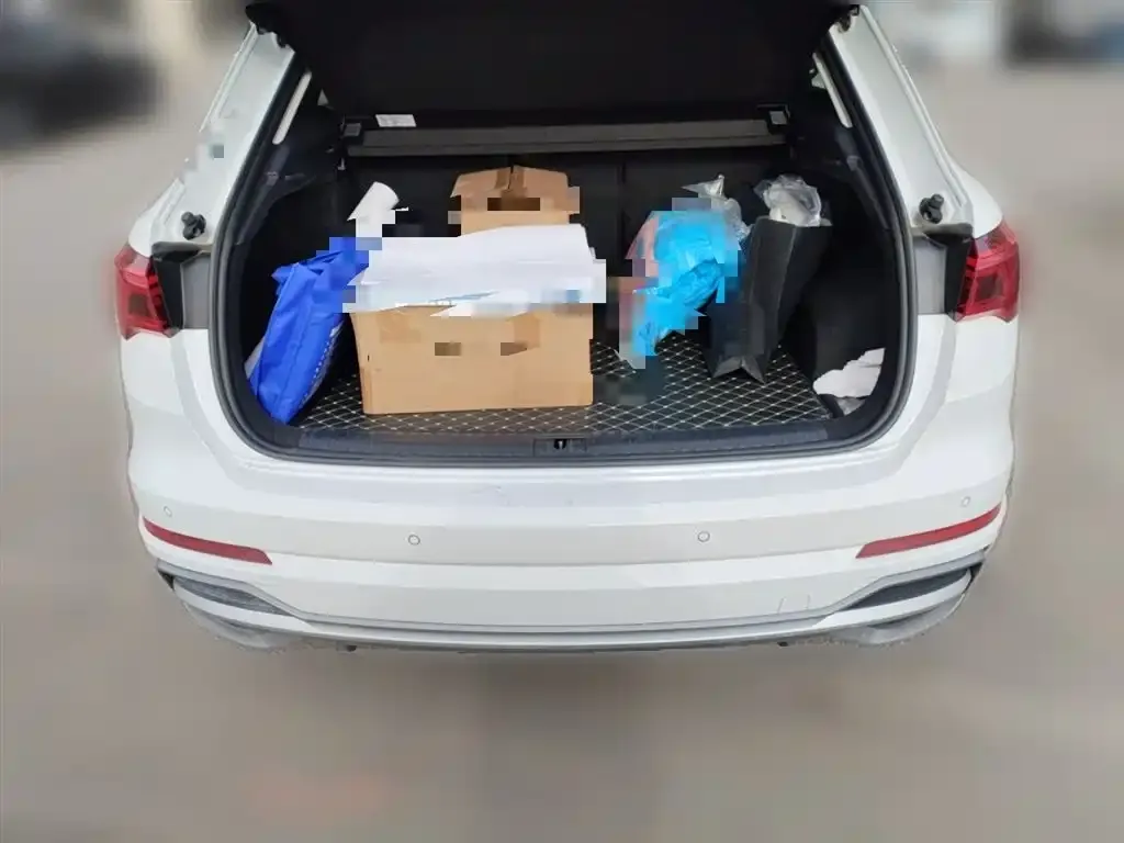 Audi Q3 2023 из CN, фото 4
