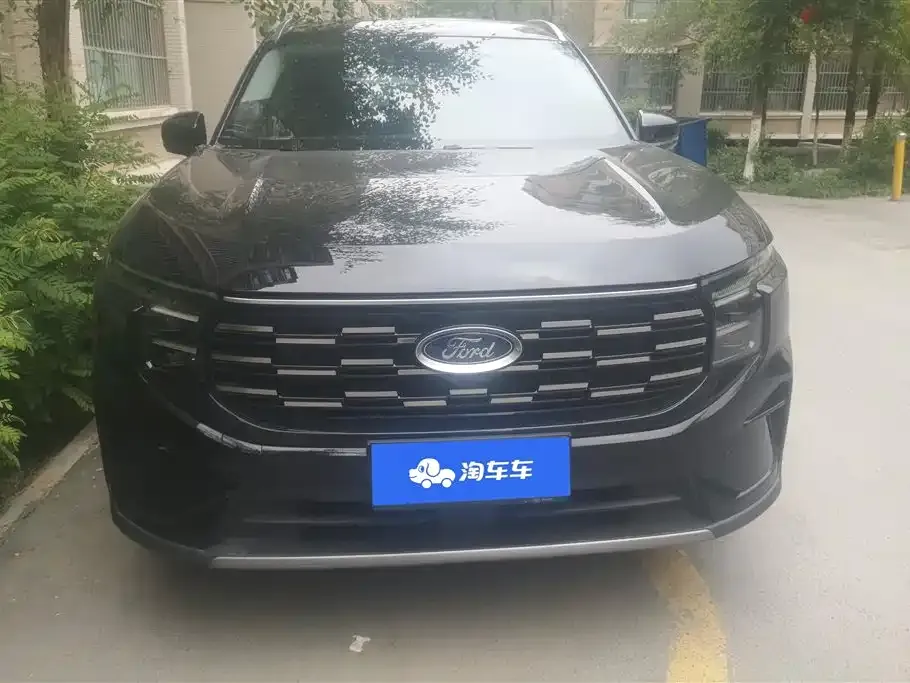 Ford Edge — фото 10