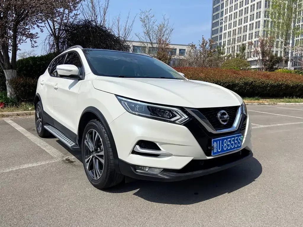 Nissan Qashqai — фото 10