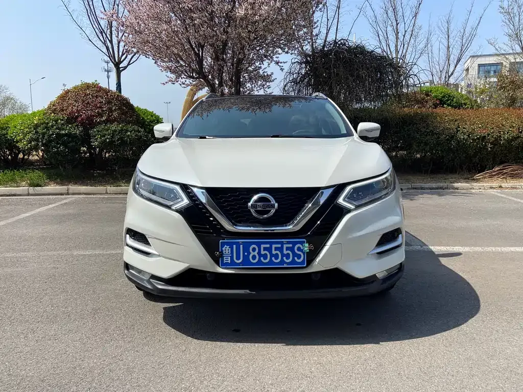 Nissan Qashqai — фото 8