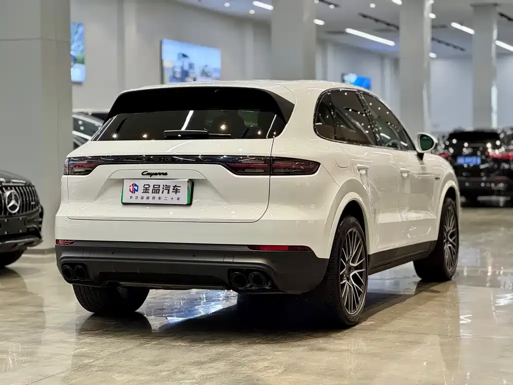Porsche Cayenne Hybrid 2021 из CN, фото 3