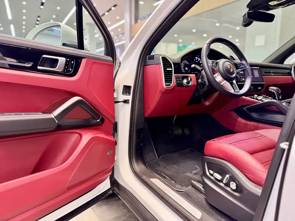 Porsche Cayenne Hybrid 2021 из CN, фото 7